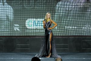 FIT-MODEL OVERALL